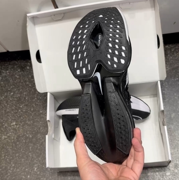 NIKE ZOOM X - Picture 6 of 6